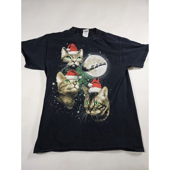 CHRISTMAS KITTIES T-SHIRT - A cute Christmas Kitty Med UNISEX - Picture 1 of 4